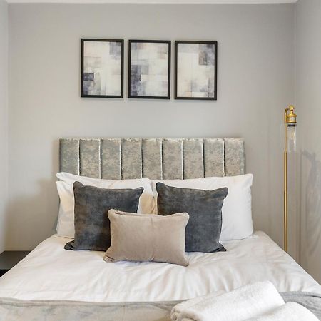 Wembley Luxury 3 Bedroom London Eksteriør billede