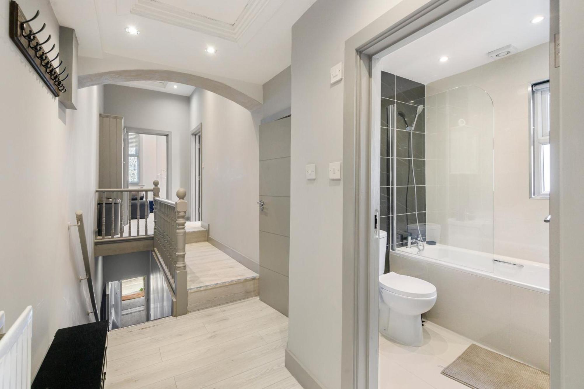 Wembley Luxury 3 Bedroom London Eksteriør billede