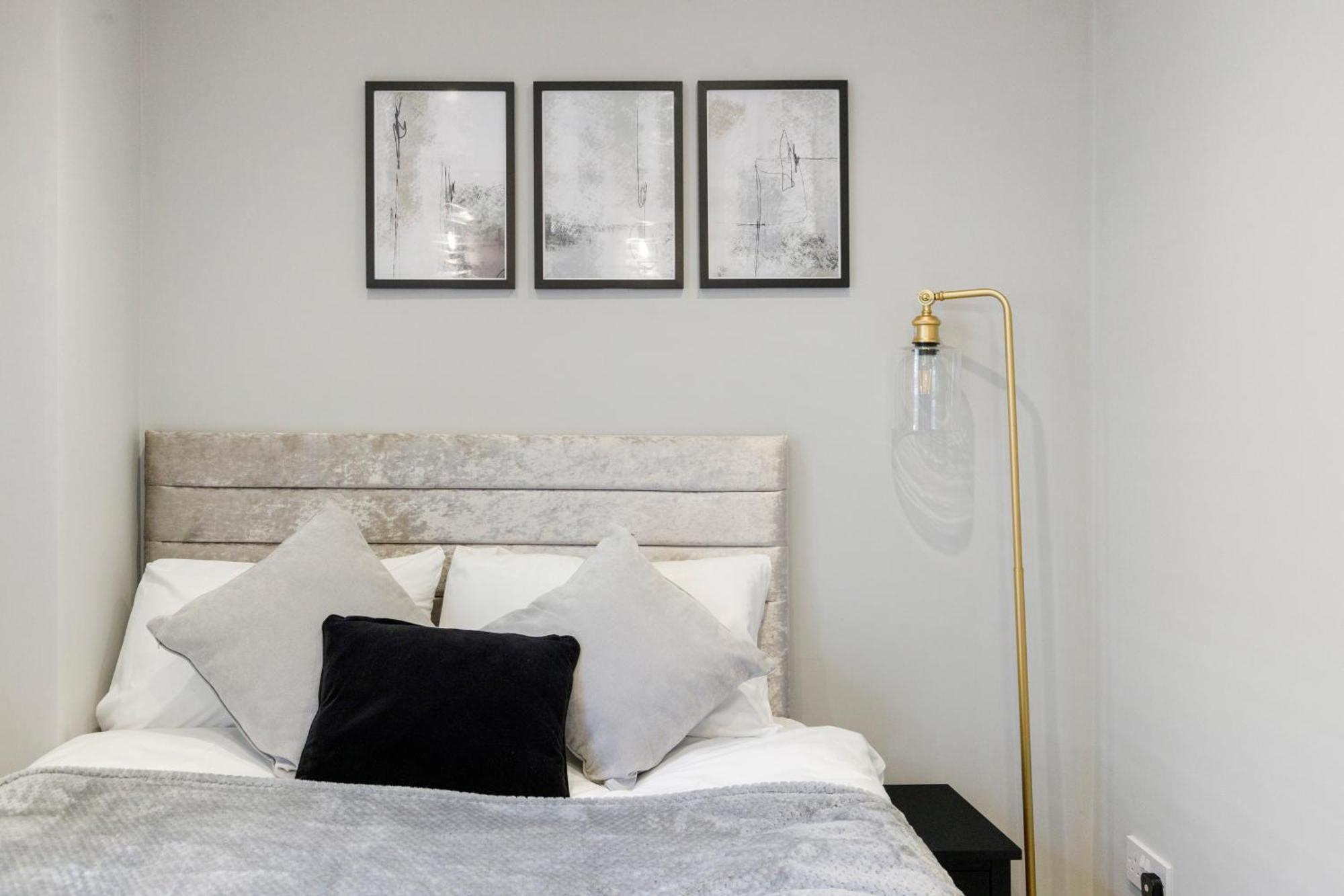 Wembley Luxury 3 Bedroom London Eksteriør billede