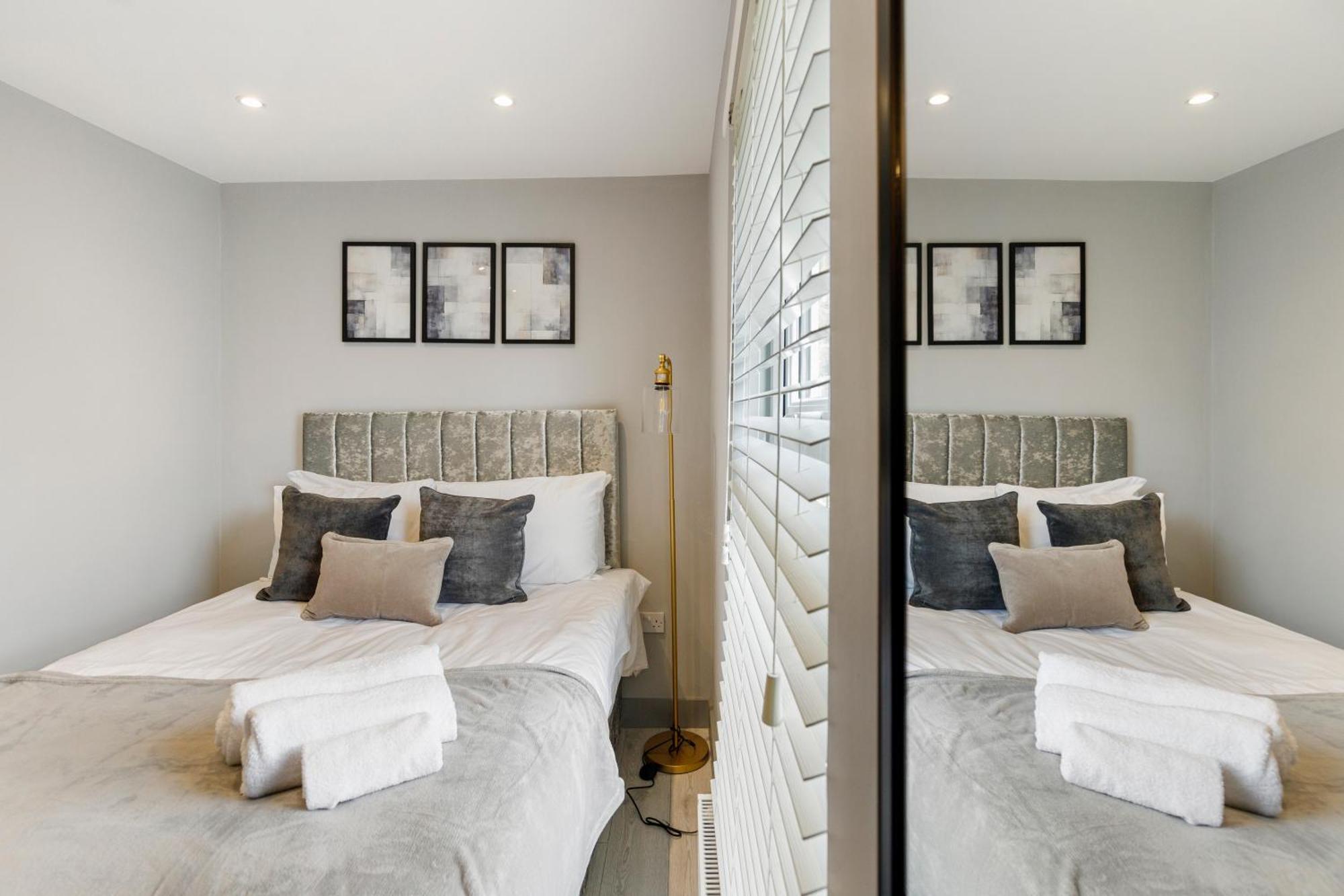 Wembley Luxury 3 Bedroom London Eksteriør billede